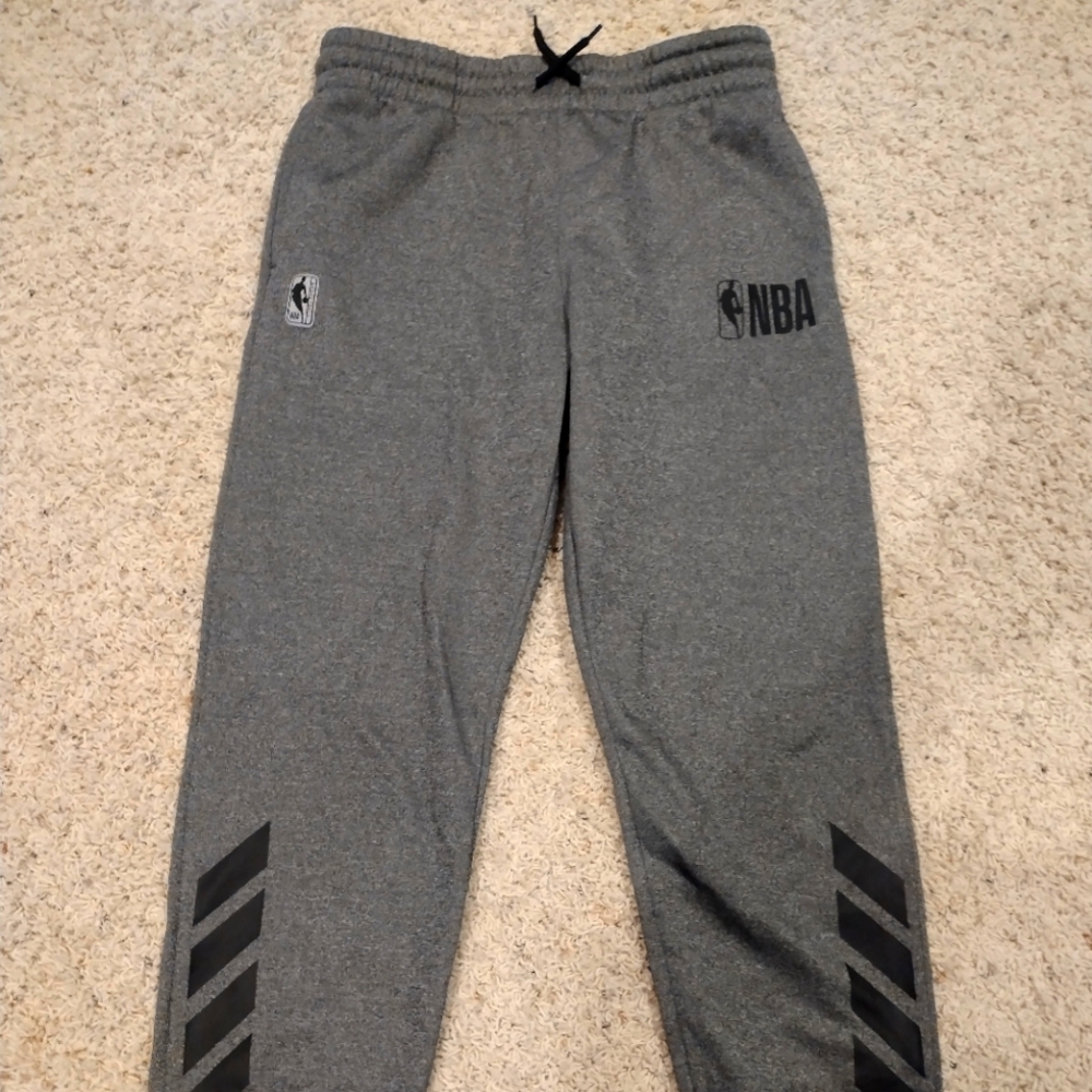 NBA Sweat pants like new Kids XL 18-20